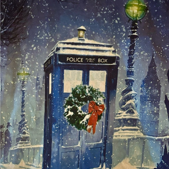Dr. Who - Christmas T-shirt- Size: Small - Picture 3 of 3